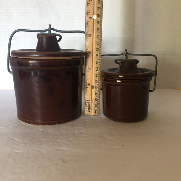 Vintage 2 Brown Ceramic Stoneware Crock Cannisters with Lids - Picture 9 of 10